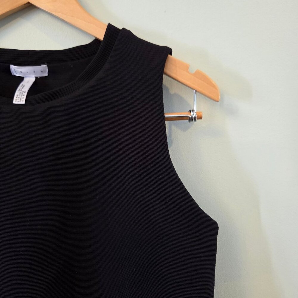 Leith Side Cutout Popover Midi Dress - Picture 6 of 11